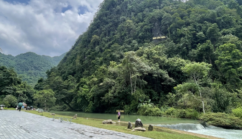 Kiến tạo Không gian văn hóa Hồ Chí Minh trên quê hương cách mạng Cao Bằng -0