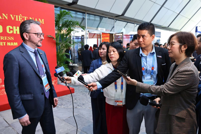 Nhà báo kiều bào đồng hành lan toả thông tin về Đại hội XIV của Đảng -0