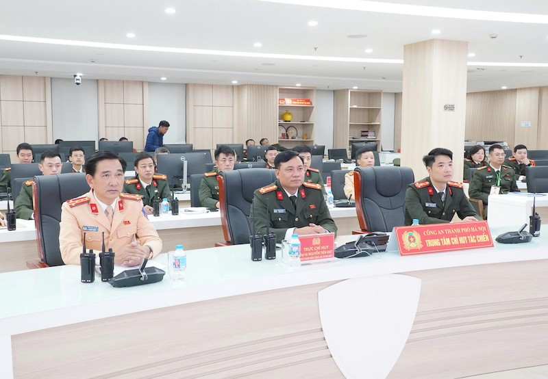 Đêm trắng tại nơi tuyến đầu kết nối, điều hành bảo vệ tuyệt đối an ninh, an toàn Đại hội XIV của Đảng -0