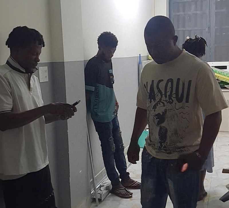 Căng mình thực hiện cao điểm rà soát, xử lý người nước ngoài quá hạn tạm trú -1