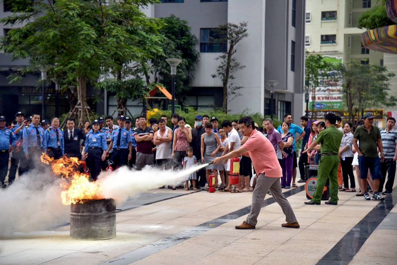 th-c hành t-t k- nang ch-a cháy s- giúp công tác phòng ng-a ch- d-ng hon b.jpg -0