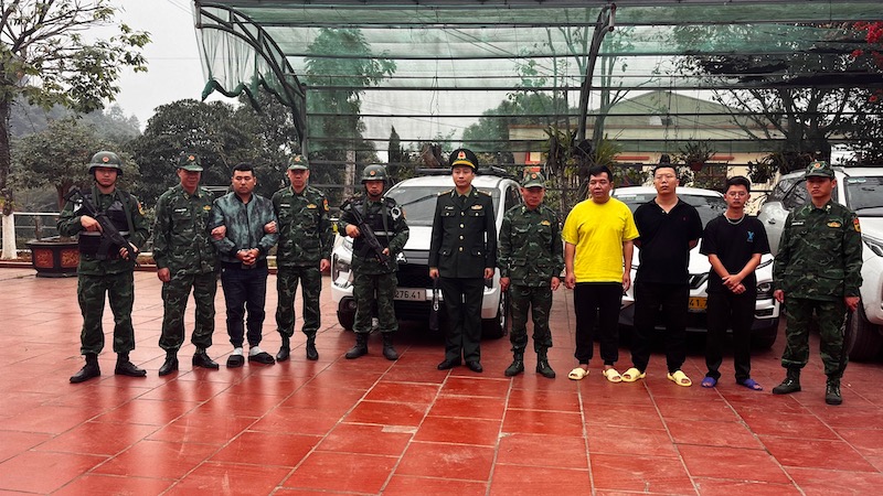 Triệt phá đường dây tổ chức đưa, đón người nước ngoài xuất, nhập cảnh trái phép -0