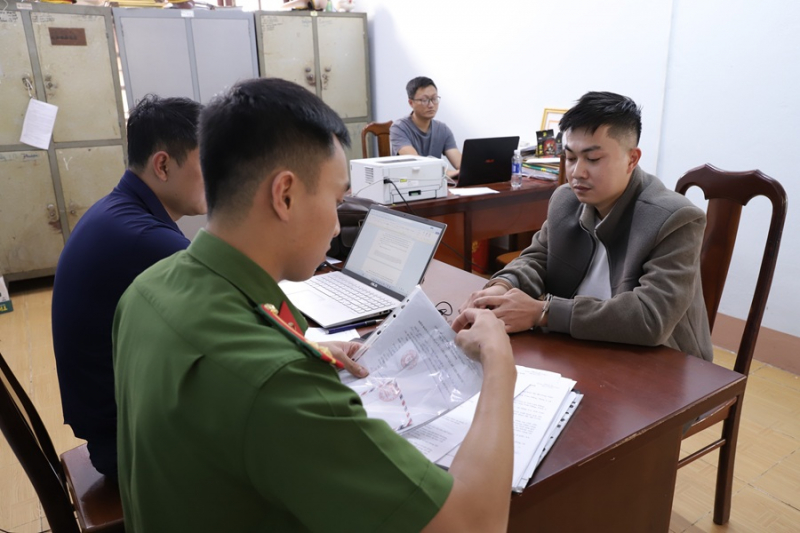 công an tỉnh lâm đồng nhanh chóng bắt giữ đối tượng cướp giật tiệm vàng sau 50 giờ gây án.jpg -0