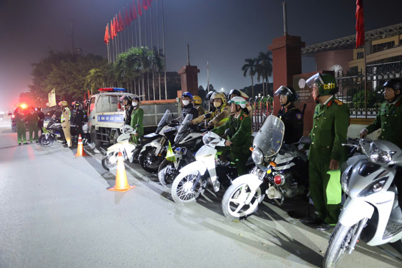 Lá chắn thép giữ bình yên địa bàn cửa ngõ Thủ đô -0