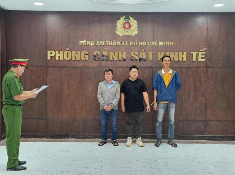 Bắt giam Đội trưởng cùng hai nhân viên Trung tâm hỏa táng Bình Hưng Hòa -0