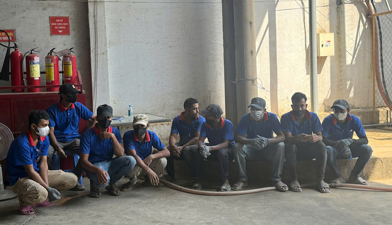 Nhiều doanh nghiệp sử dụng người nước ngoài cư trú bất hợp pháp vì lợi nhuận -0