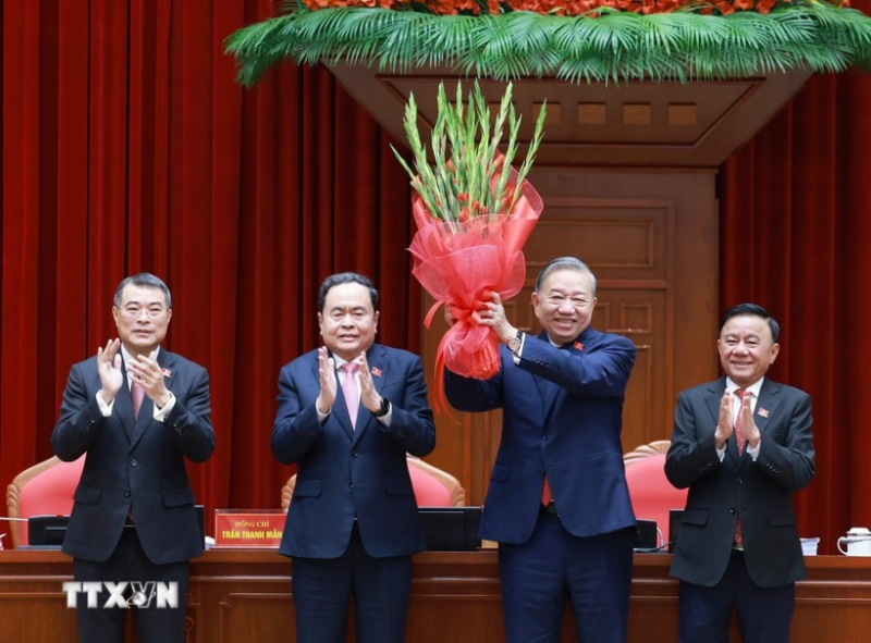 14th Party Central Committee unanimously elects To Lam as General Secretary -0