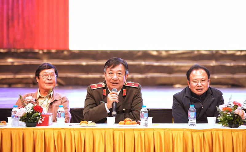 Cục Truyền thông CAND gặp mặt cán bộ hưu trí nhân dịp Tết Nguyên đán Bính Ngọ -1