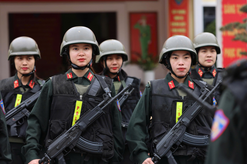 Những “bóng hồng” trên tuyến đầu bảo vệ tuyệt đối an ninh, an toàn Đại hội XIV của Đảng -0