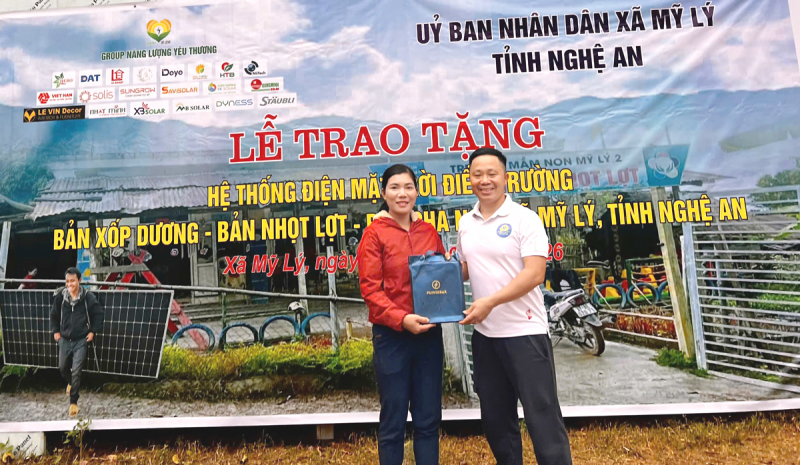 Lắp đặt điện mặt trời tại 3 điểm trường xa xôi nhất của xã Mỹ Lý -0