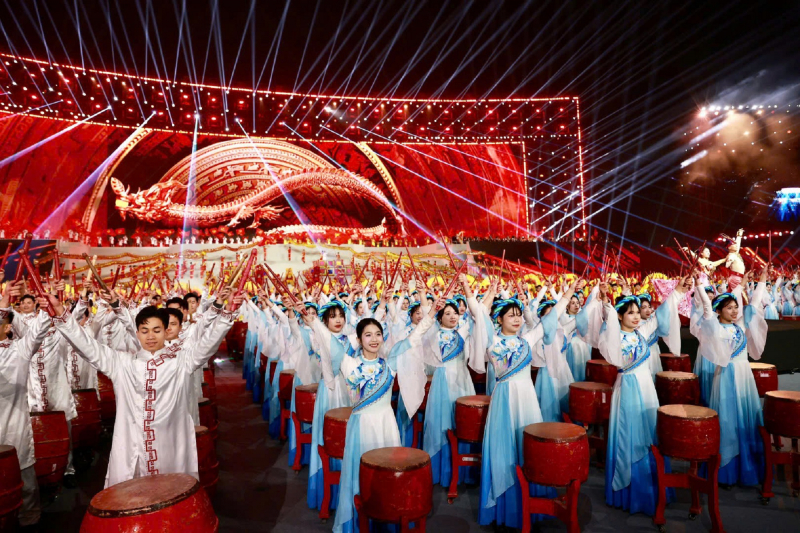 Những hình ảnh ấn tượng của CAND trong chương trình nghệ thuật chào mừng thành công Đại hội Đảng -0