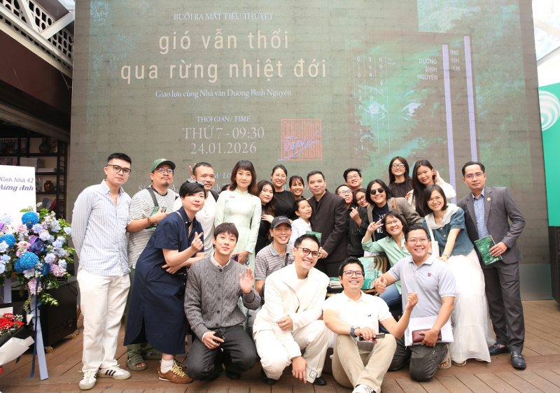 Tiểu thuyết “Gió vẫn thổi qua rừng nhiệt đới” ra mắt bạn đọc tại TP Hồ Chí Minh -5