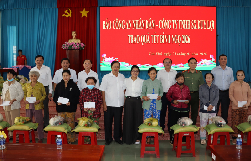 Góp thêm sắc xuân với người dân miệt vườn sông nước Đồng Tháp và Vĩnh Long -0