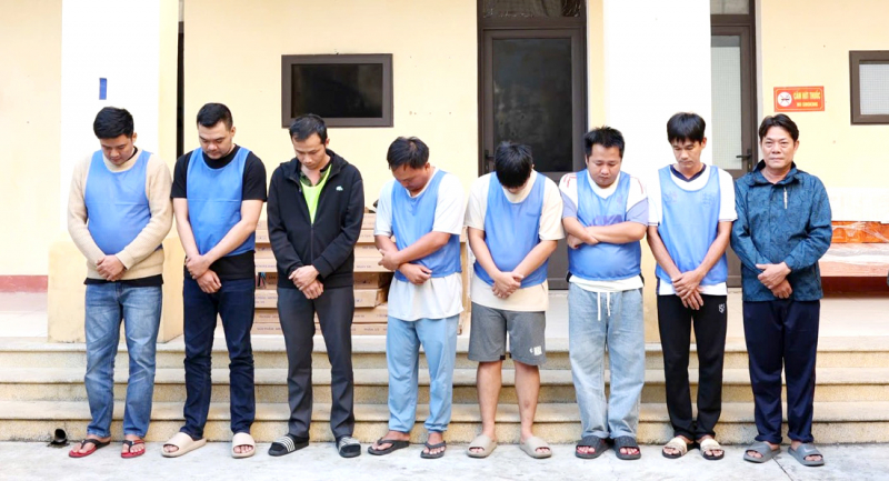 Đường dây cá độ bóng đá liên tỉnh, số tiền giao dịch gần 100 tỷ đồng  -0