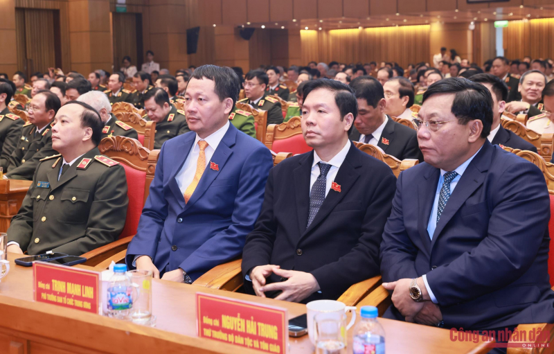 Dấu mốc Anh hùng và trách nhiệm tiên phong trong công tác cán bộ -0