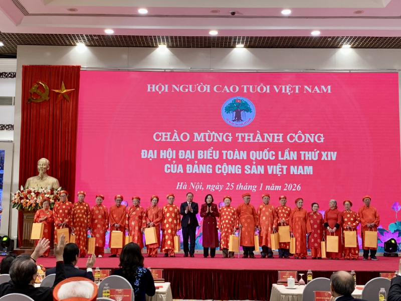 Người cao tuổi Việt Nam một lòng sắt son với Đảng -0