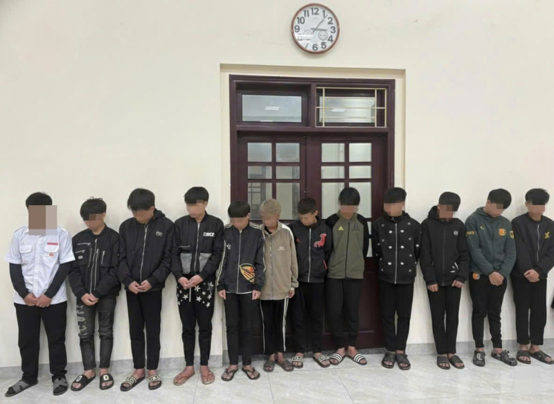 Triệu tập 12 đối tượng, khởi tố vụ án liên quan đến 3 nạn nhân tử vong trên đường phố Đồng Hới -0