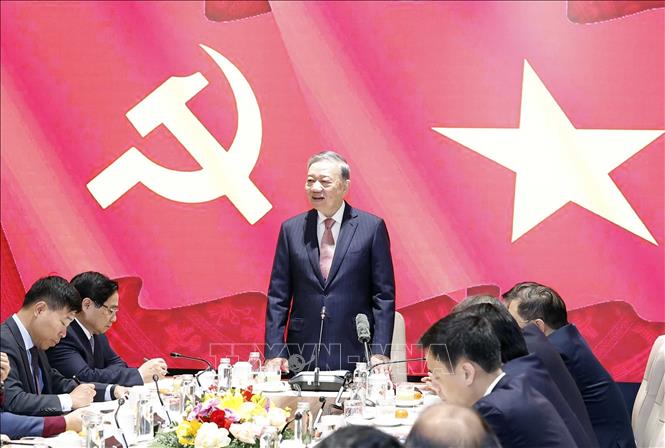 Tổng Bí thư làm việc với các Đại sứ, Trưởng cơ quan đại diện ngoại giao Việt Nam tại nước ngoài -0