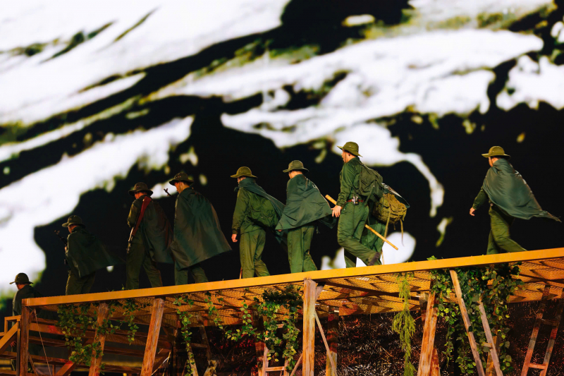 Tiết lộ nhiều kỷ lục đặc biệt của chương trình nghệ thuật “Dưới lá cờ vẻ vang của Đảng” -1