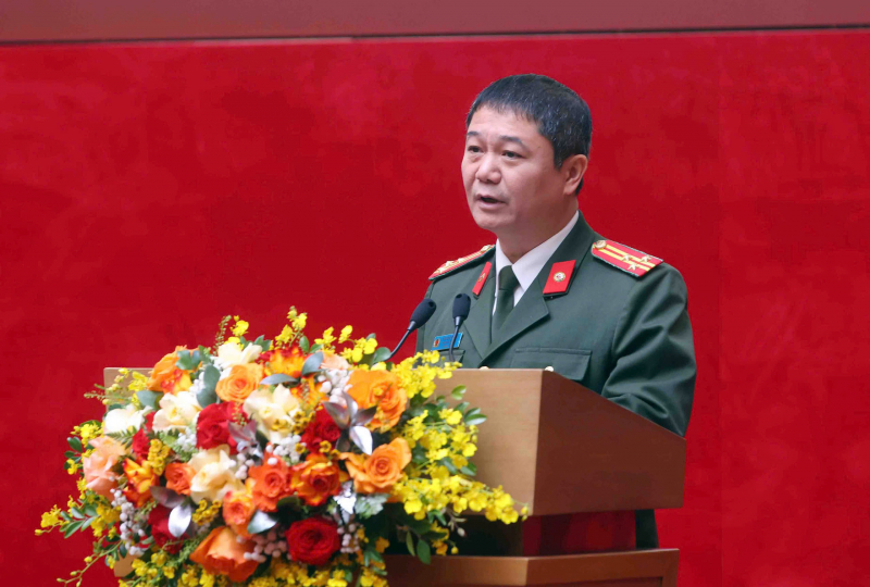 Triển khai thi hành kịp thời, nghiêm túc các luật, pháp lệnh liên quan đến an ninh, trật tự -0