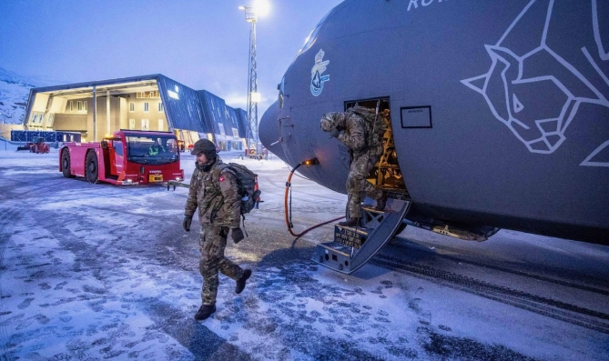 Đan Mạch lập khu quân sự tạm thời tại Greenland -0