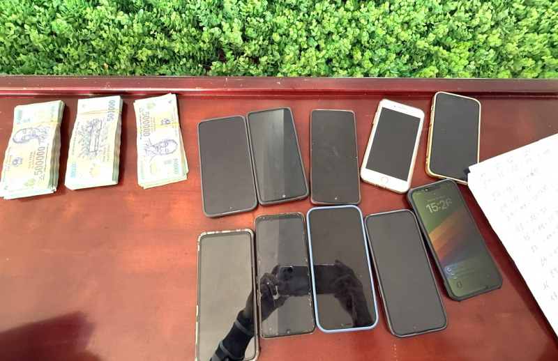 Triệt phá dường dây ghi số đề liên tỉnh hàng chục tỷ đồng -0