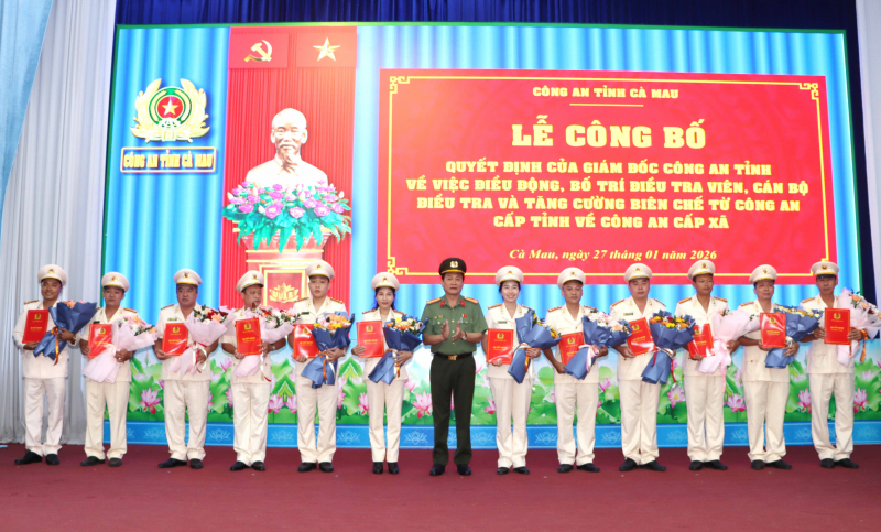 Công an Cà Mau điều động trên 100 điều tra viên về Công an cơ sở -0