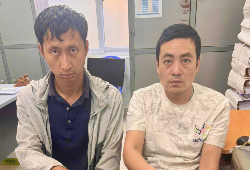 Hai người nước ngoài đột nhập nhà dân trộm vàng bạc rồi lên tàu Thống Nhất tẩu thoát -0