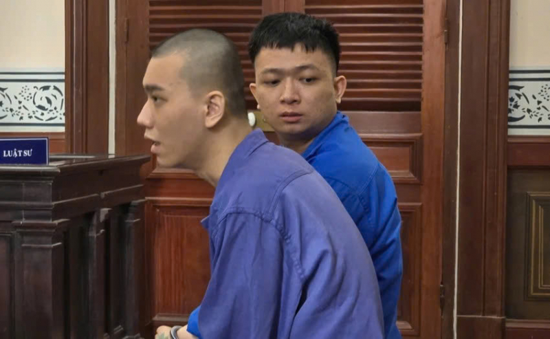 Chuộc hai bé gái khỏi quán karaoke để bán sang Campuchia nhận tiền hoa hồng -0