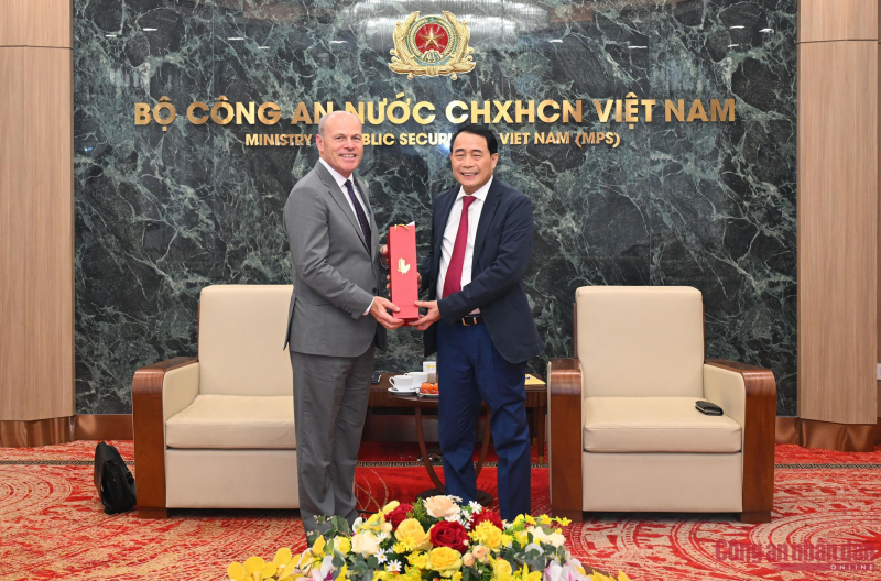 Việt Nam, Canada thúc đẩy hơn nữa hợp tác an ninh, thực thi pháp luật -0