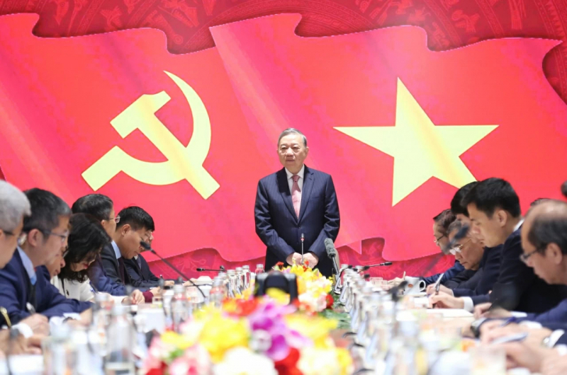 Đẩy mạnh đối ngoại là sự nghiệp chung của toàn Đảng, toàn dân, toàn quân -0