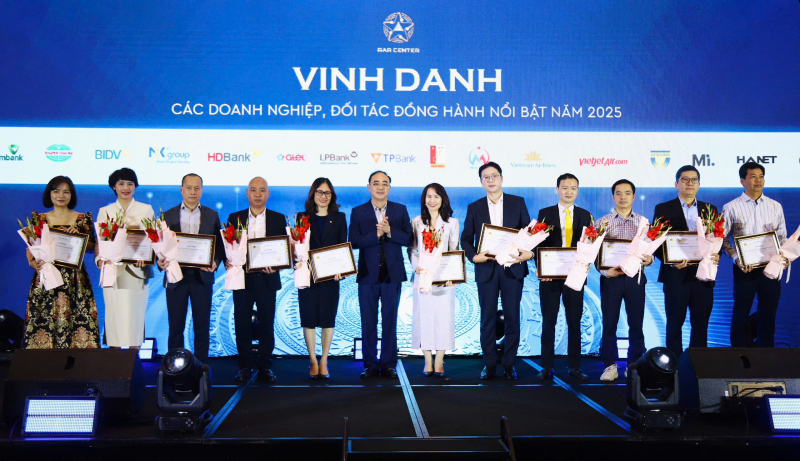 Dữ liệu dân cư, căn cước, định danh và xác thực điện tử  trụ cột của chuyển đổi số quốc gia -0