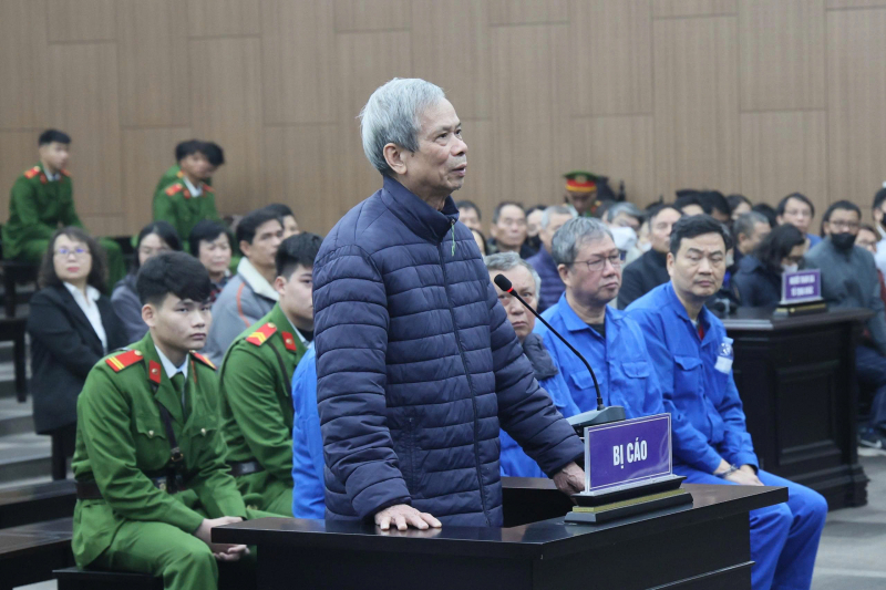 Cựu Tổng Giám đốc Tổng Công ty Xi măng Việt Nam bị đề nghị từ 15 đến 17 năm tù   -0