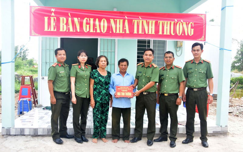 Xuân yêu thương hướng về cơ sở -0