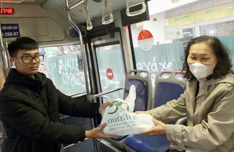 Hơn 3000 hành khách để quên tài sản trên xe buýt được hỗ trợ nhận lại -0