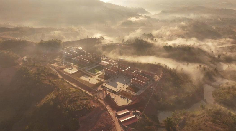 Sắp khánh thành trường học liên cấp hiện đại bậc nhất vùng biên giới Điện Biên -0