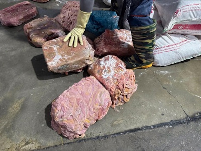Phát hiện kho lạnh trữ 59 tấn lòng lợn không nguồn gốc suốt nhiều tháng -0