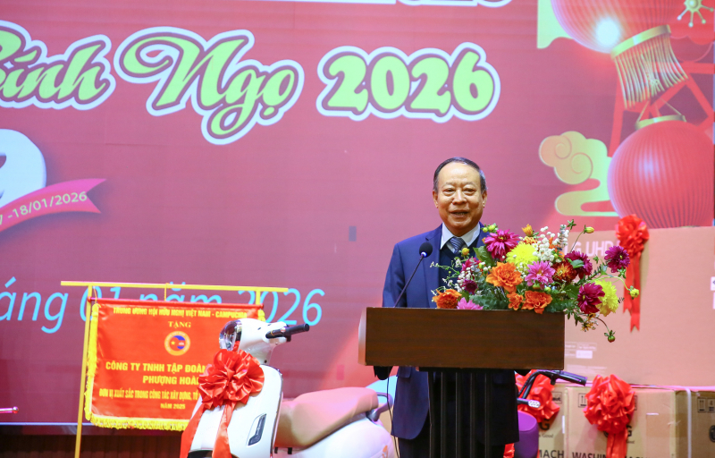 Tập đoàn Phượng Hoàng ghi dấu ấn trong công tác an sinh xã hội năm 2025 -0