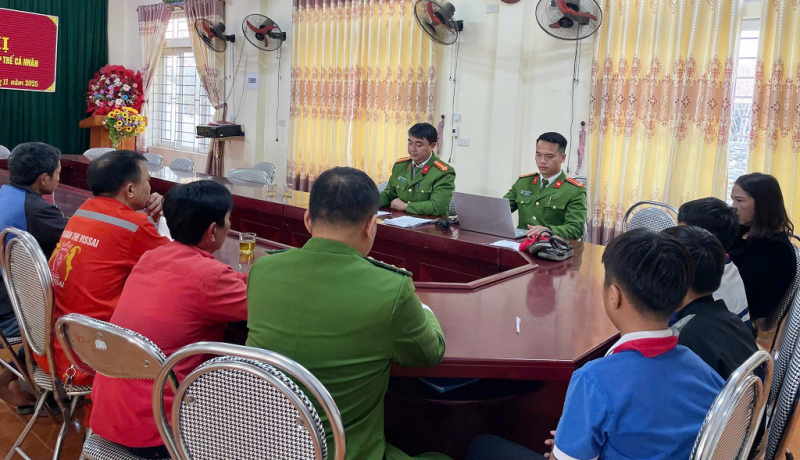 Làm rõ vụ 3 nam sinh dàn dựng hiện trường giả vụ nhảy cầu tự tử  -0