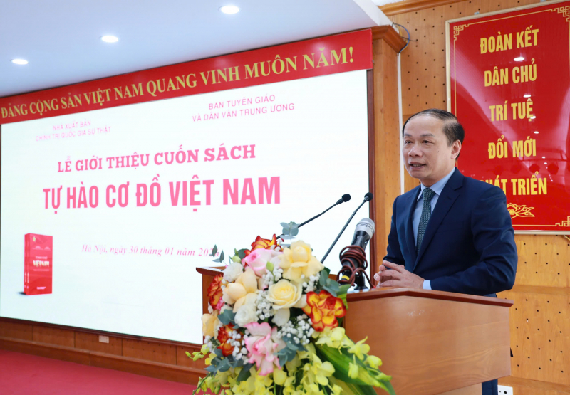 Ra mắt cuốn sách “Tự hào cơ đồ Việt Nam” -0