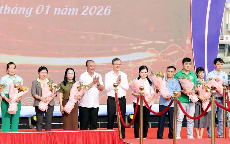 “Nghĩa Đảng lòng Dân” tại Tết Quân Dân trên địa bàn TP Cần Thơ -0