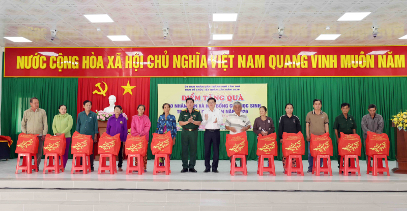 “Nghĩa Đảng lòng Dân” tại Tết Quân Dân trên địa bàn TP Cần Thơ -0