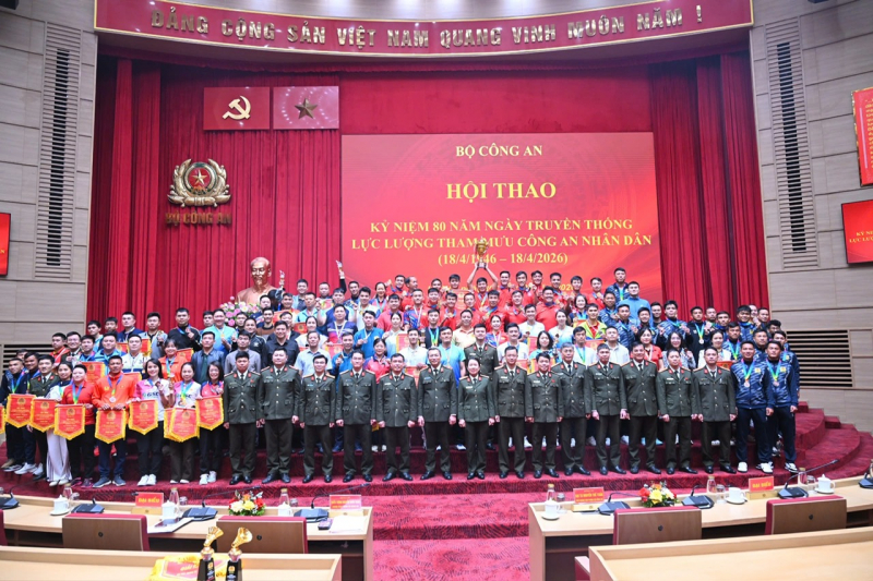 Bế mạc Hội thao kỷ niệm 80 năm Ngày truyền thống lực lượng Tham mưu Công an nhân dân -0