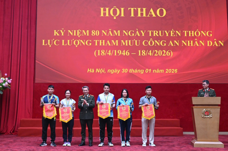 Bế mạc Hội thao kỷ niệm 80 năm Ngày truyền thống lực lượng Tham mưu Công an nhân dân -0
