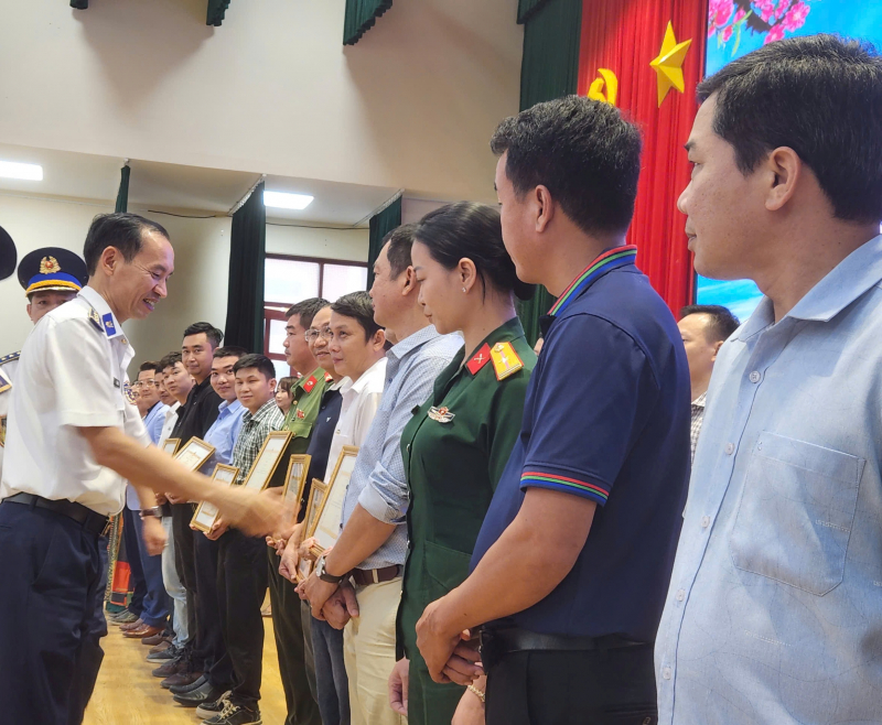 BTL Vùng Cảnh sát biển 3 gặp mặt báo chí: Lan tỏa tinh thần hướng về biển, đảo quê hương -0