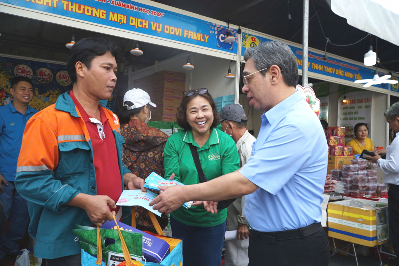 Khai mạc Chợ Tết Công đoàn - Xuân 2026 tại TP Hồ Chí Minh  -2