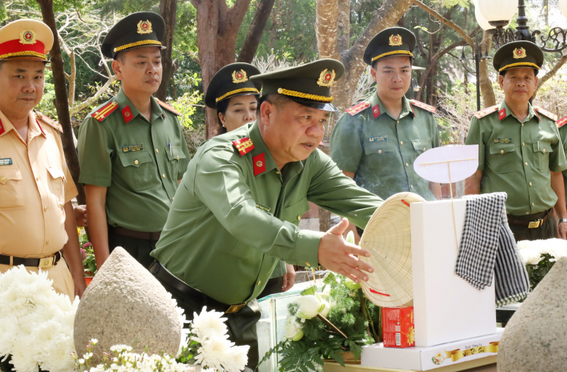 Hành trình về “địa chỉ đỏ” bồi đắp lý tưởng, dấn thân vì an ninh Tổ quốc -1