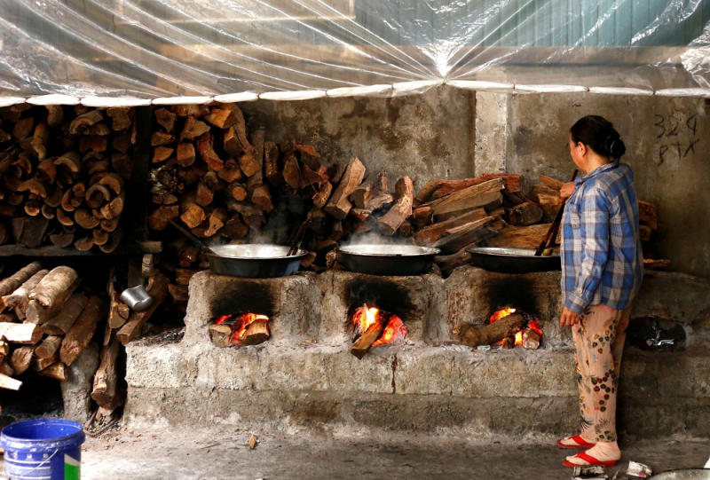 Làng nghề truyền thống ở Huế tất bật phục vụ thị trường Tết -0