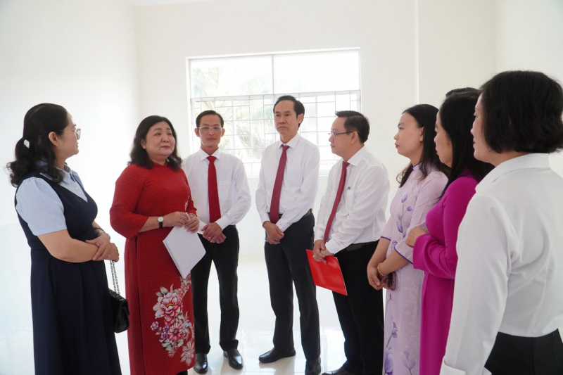 Bàn giao Trường Mầm non Trần Văn Ơn do Agribank Bến Tre tài trợ  -0