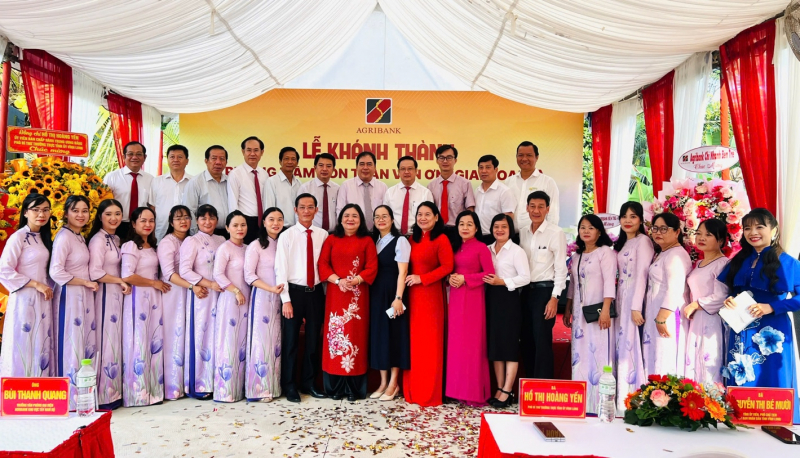 Bàn giao Trường Mầm non Trần Văn Ơn do Agribank Bến Tre tài trợ  -0